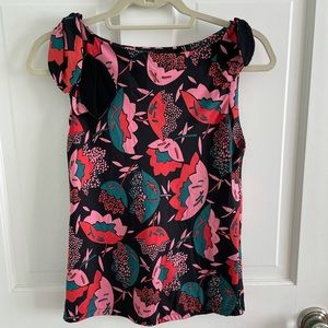 Marc Jacobs floral blouse. 100% silk.